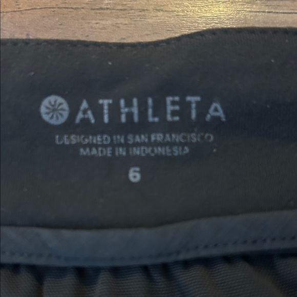 Athleta Black Hiking Shorts - Picture 2 of 3